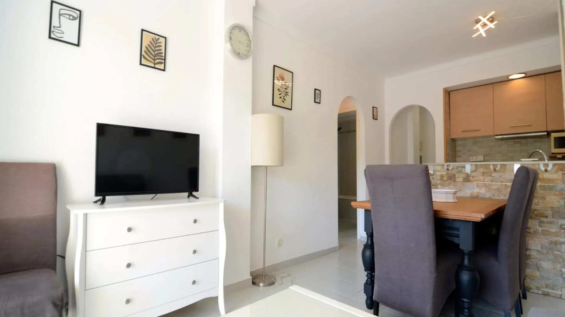 Magda Park J 2 B Apartment L'Escala 0*,